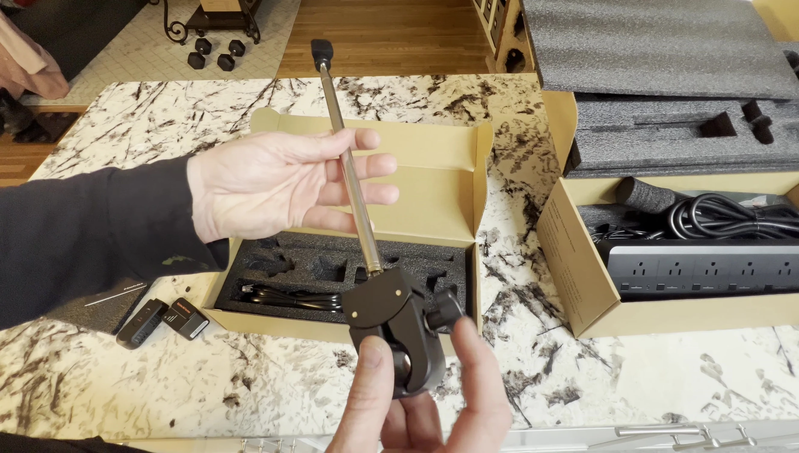 The telescoping pole with sensor
