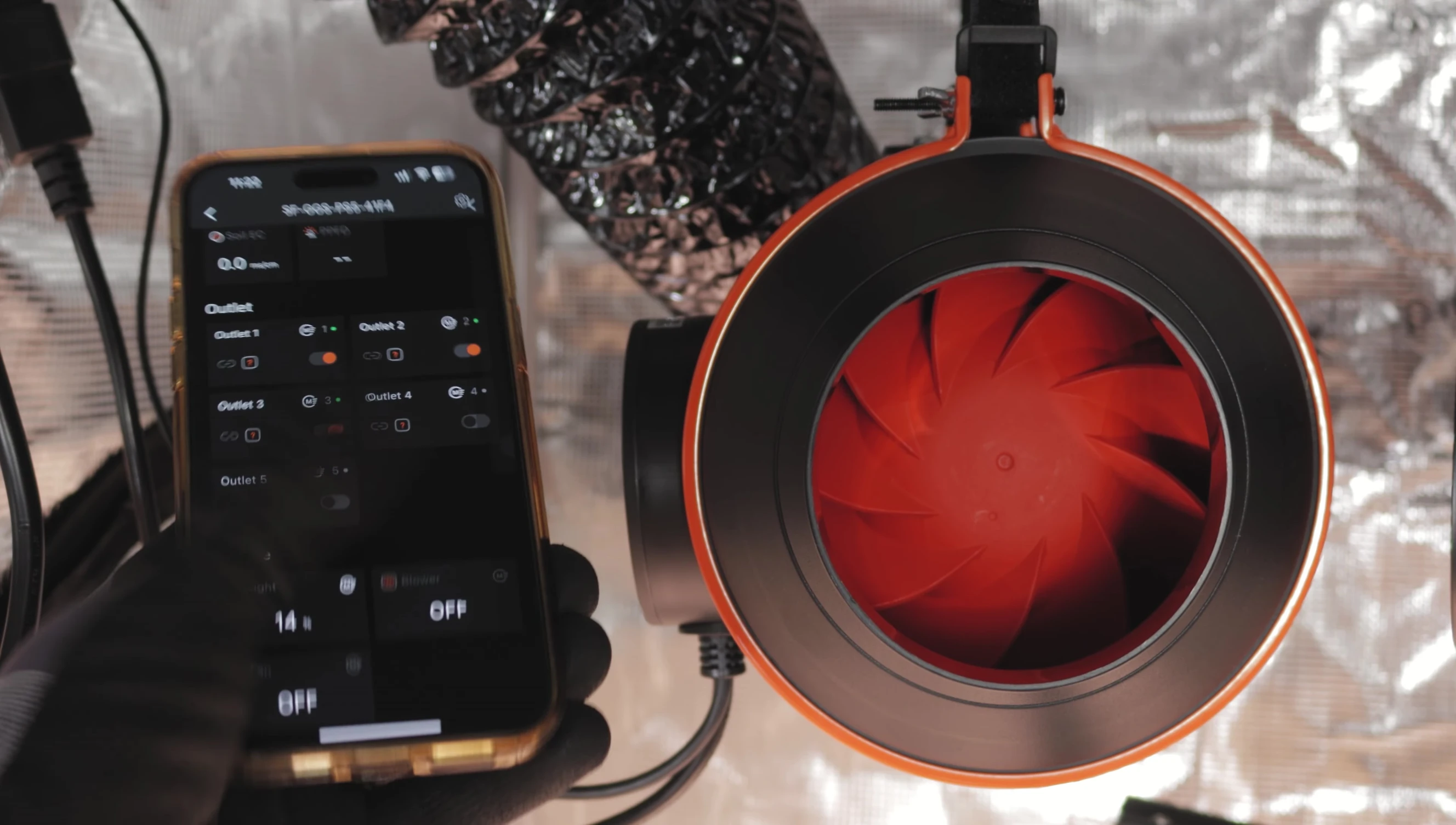 The AC5 Power Strip controlling inline and clip fans