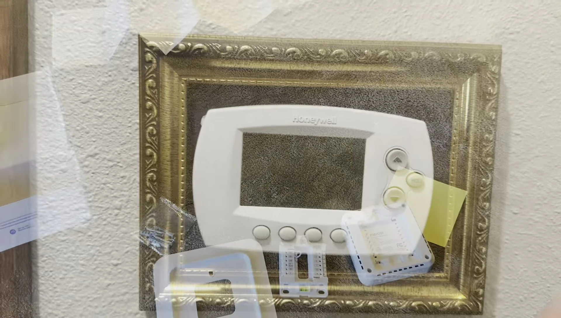 The old thermostat before removal.