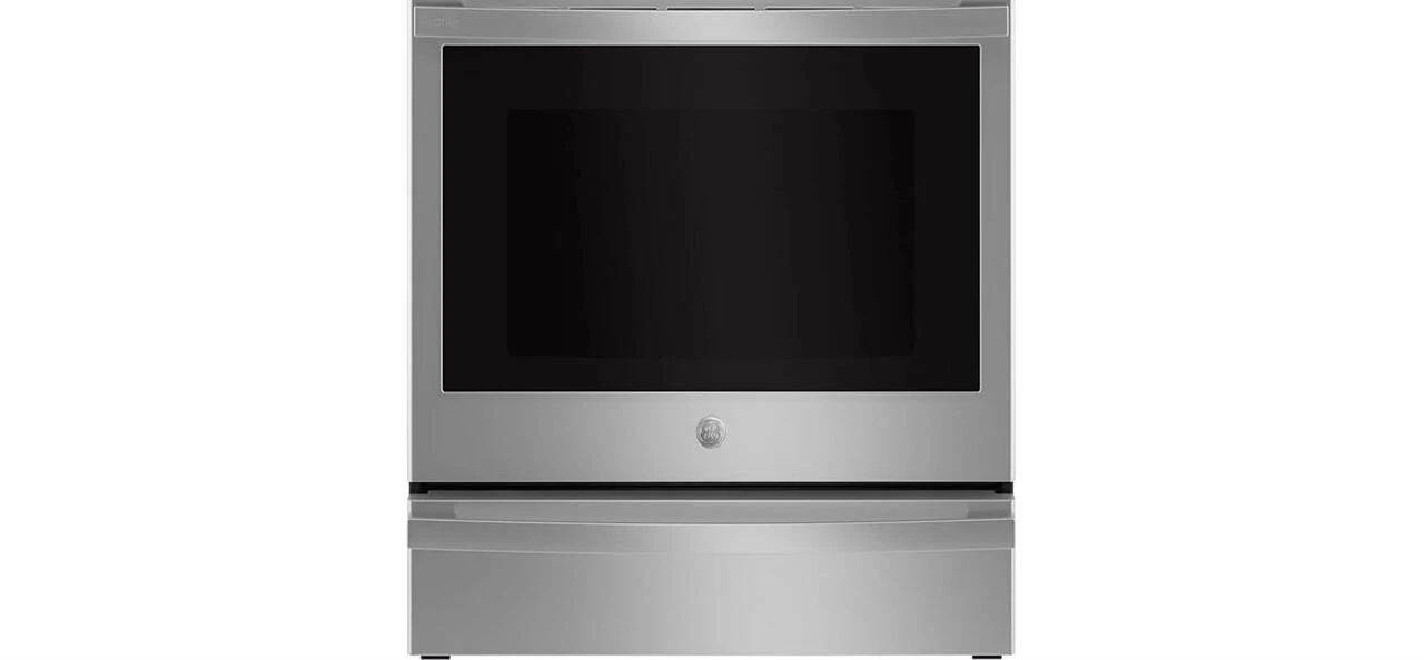Demonstration of the glide touch controls on the cooktop.