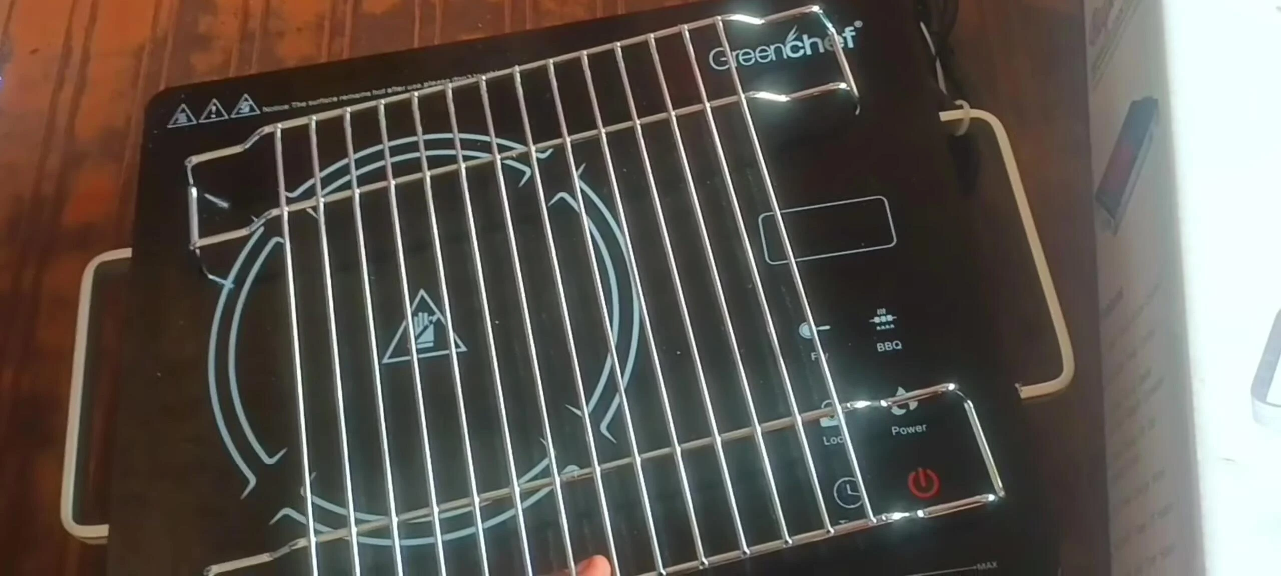 A clear shot of the all glass top