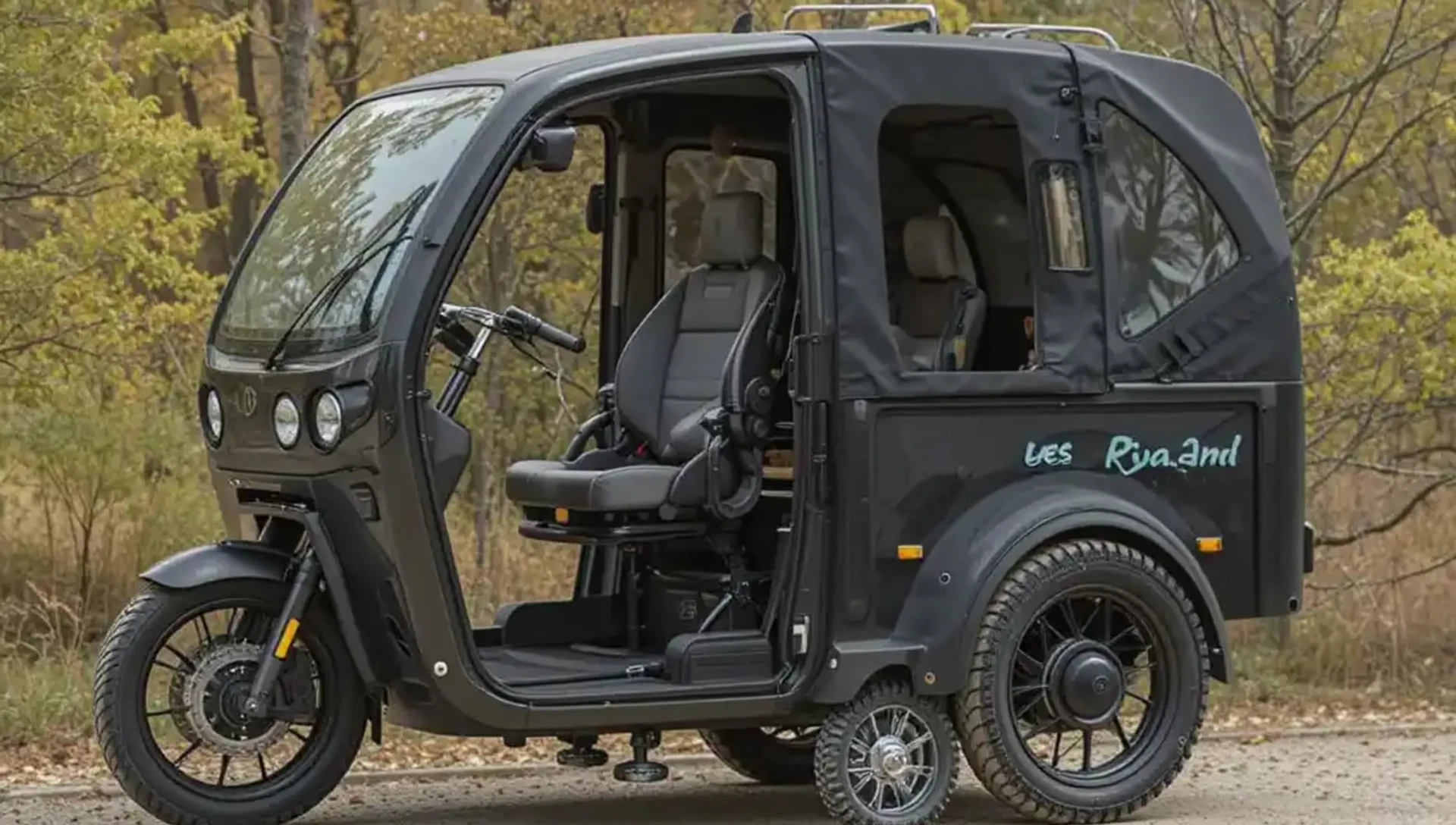 Showcase of the various storage options on the trike