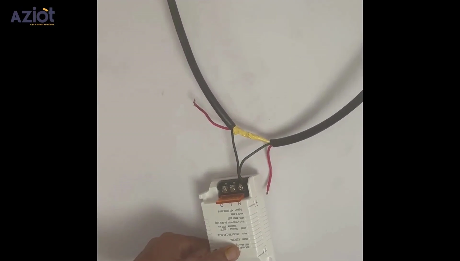 Connecting live wires to the L and O terminals