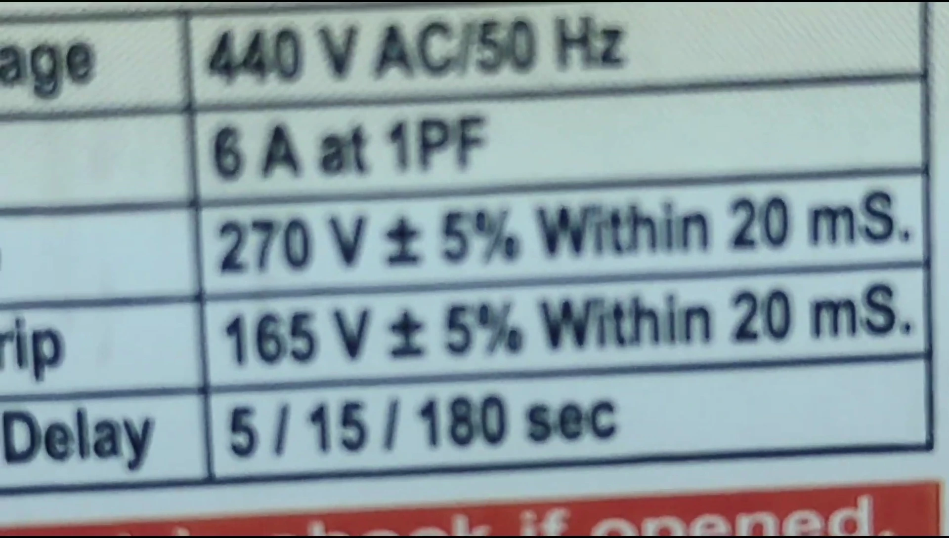 Screenshot showing the 6-ampere rating clearly visible on the smart plug packaging or the plug itself.