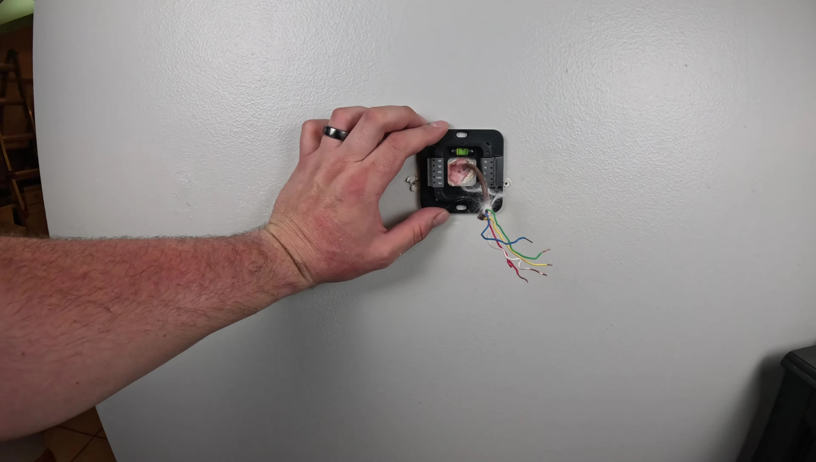 Securing the baseplate