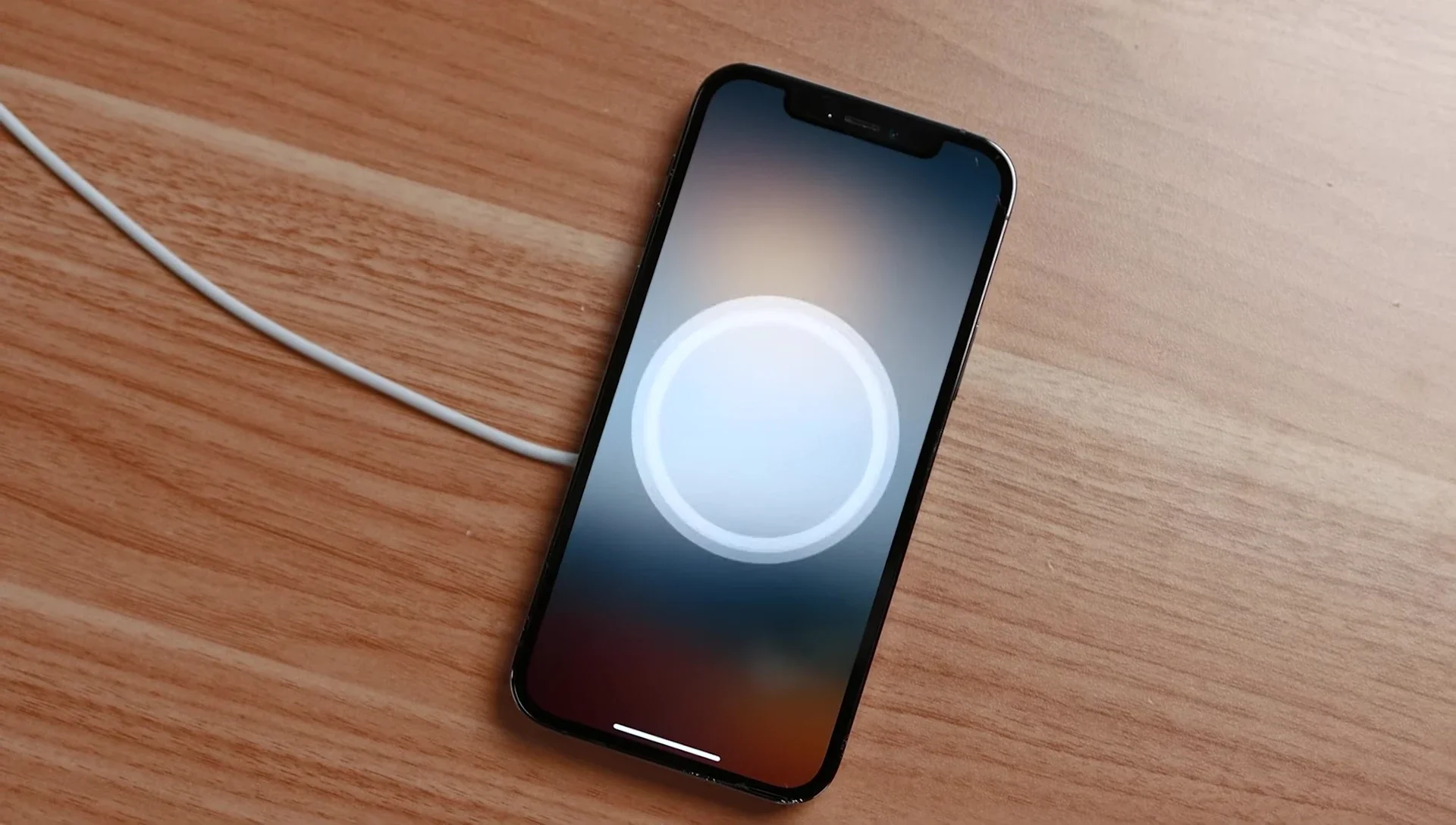 MagSafe vs. Qi2 Wireless Charging: A Detailed Comparison