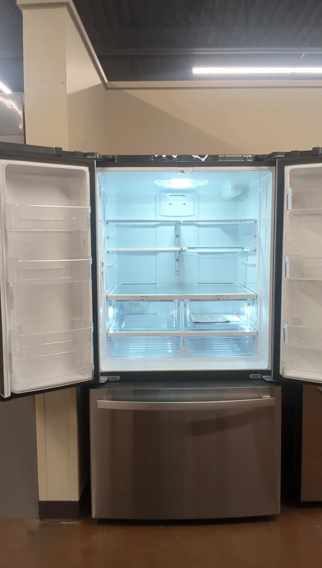 Close-up of the humidity-controlled drawers.