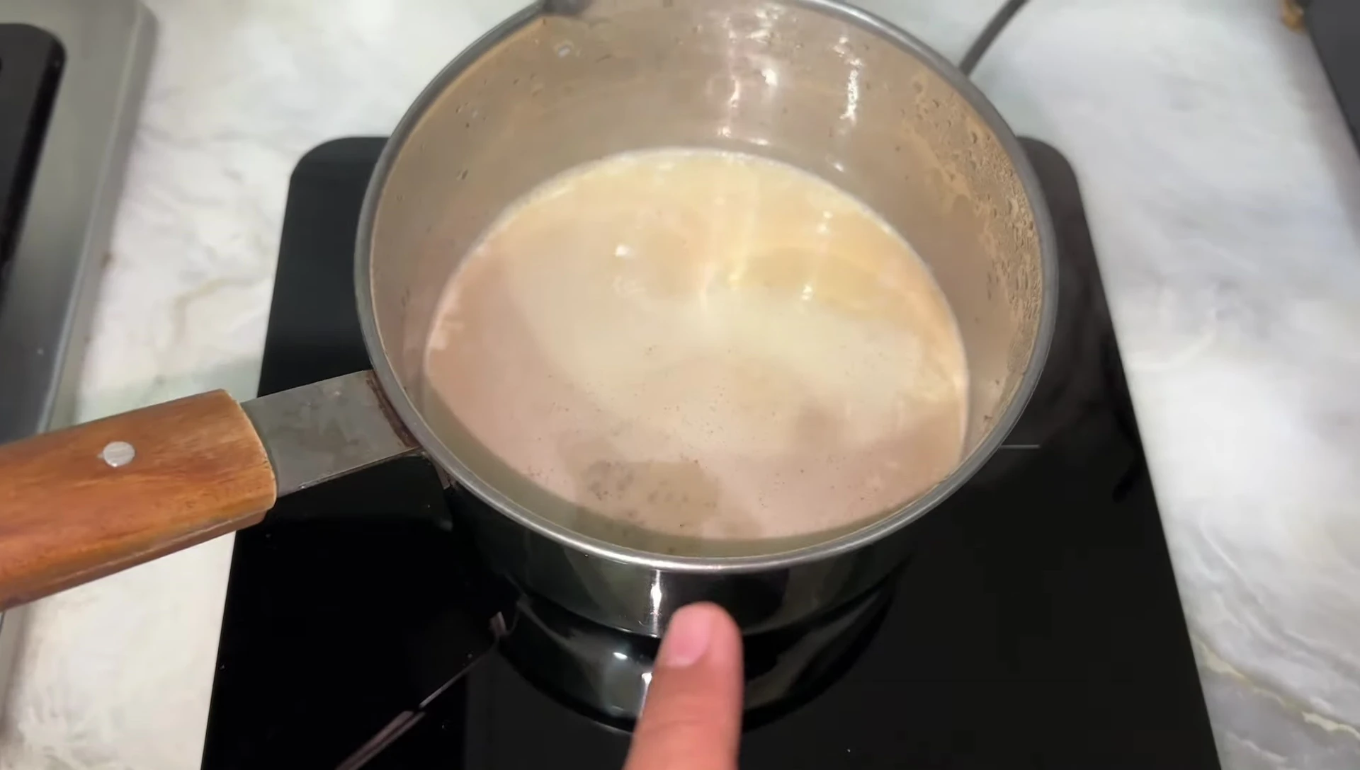 Boiling milk quickly