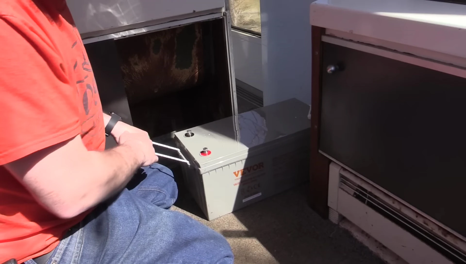 Installing the Vevor battery