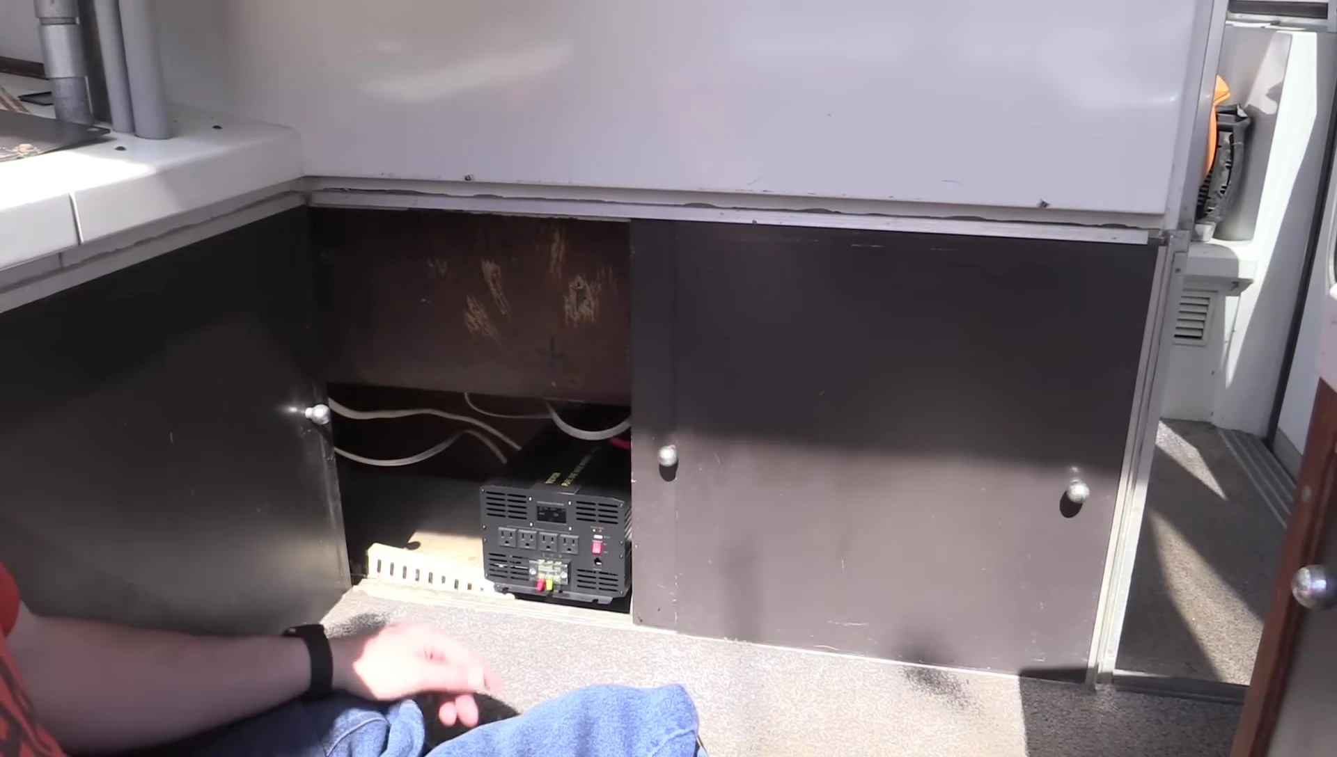 The inverter hooked up and functioning