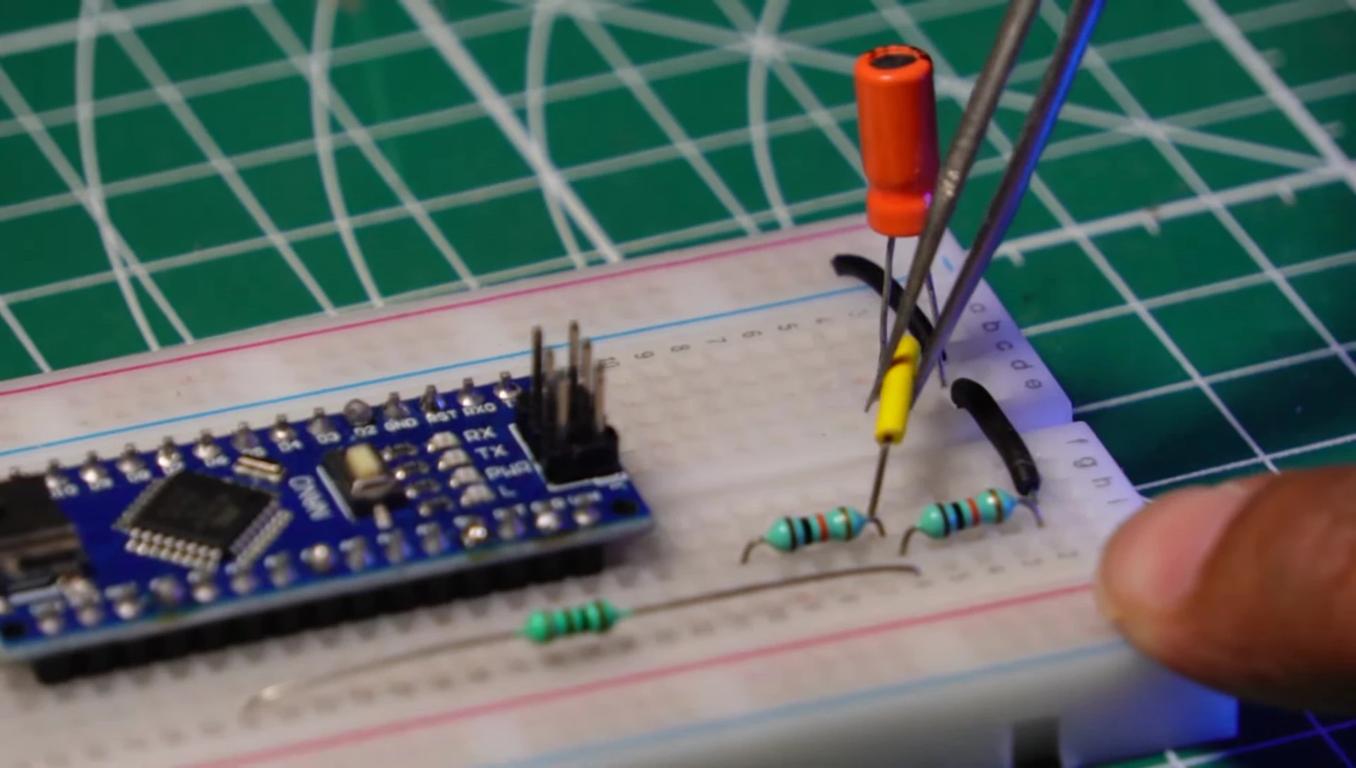 Resistor and capacitor connections