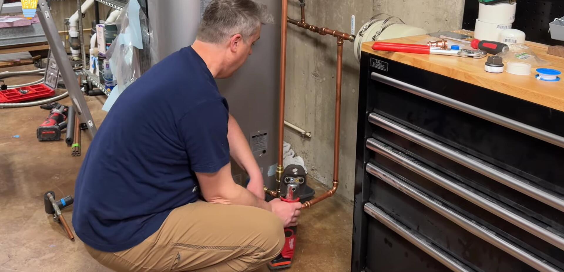 Pressing in the PEX pipes