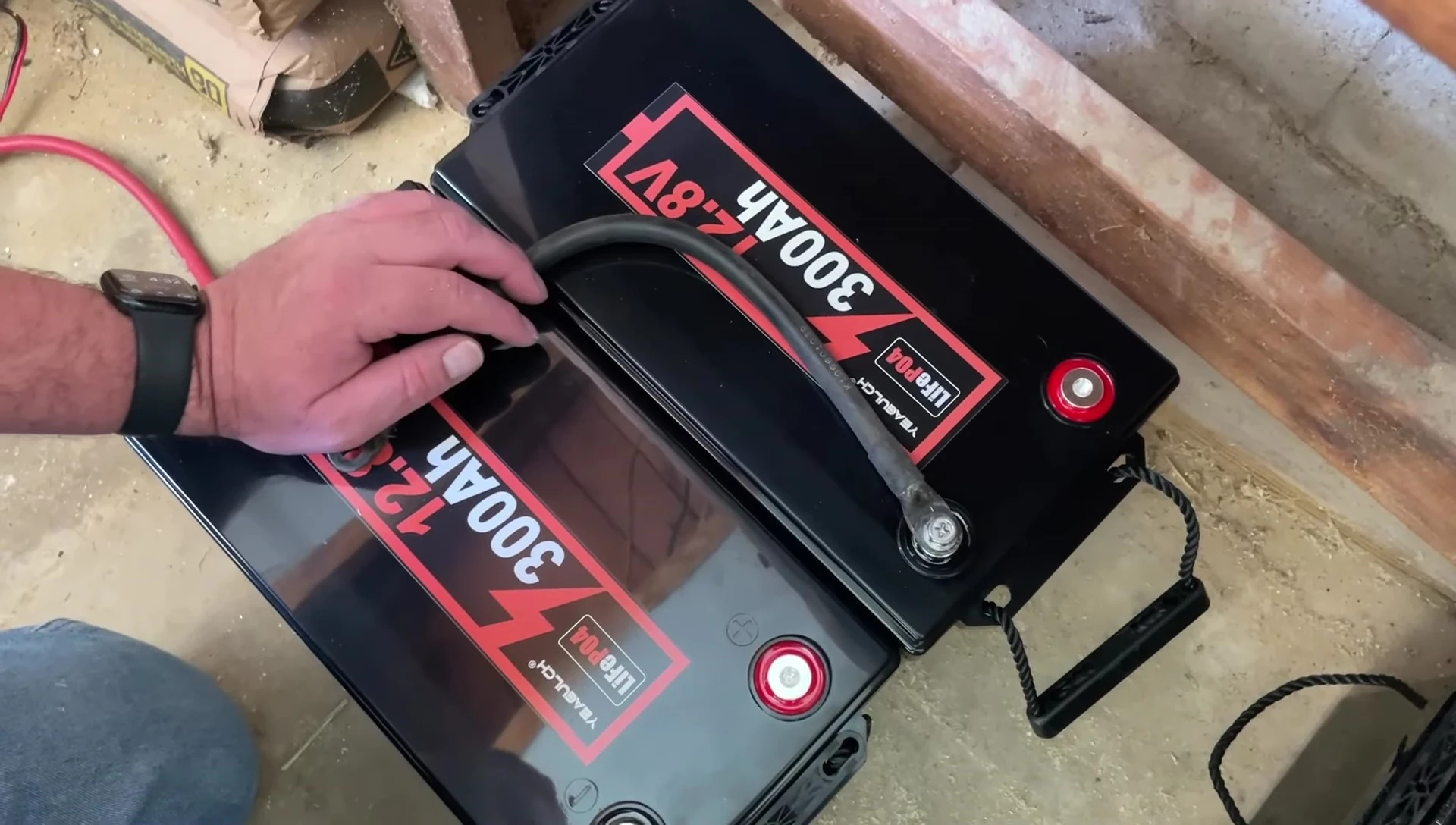 Connecting batteries in series to double voltage
