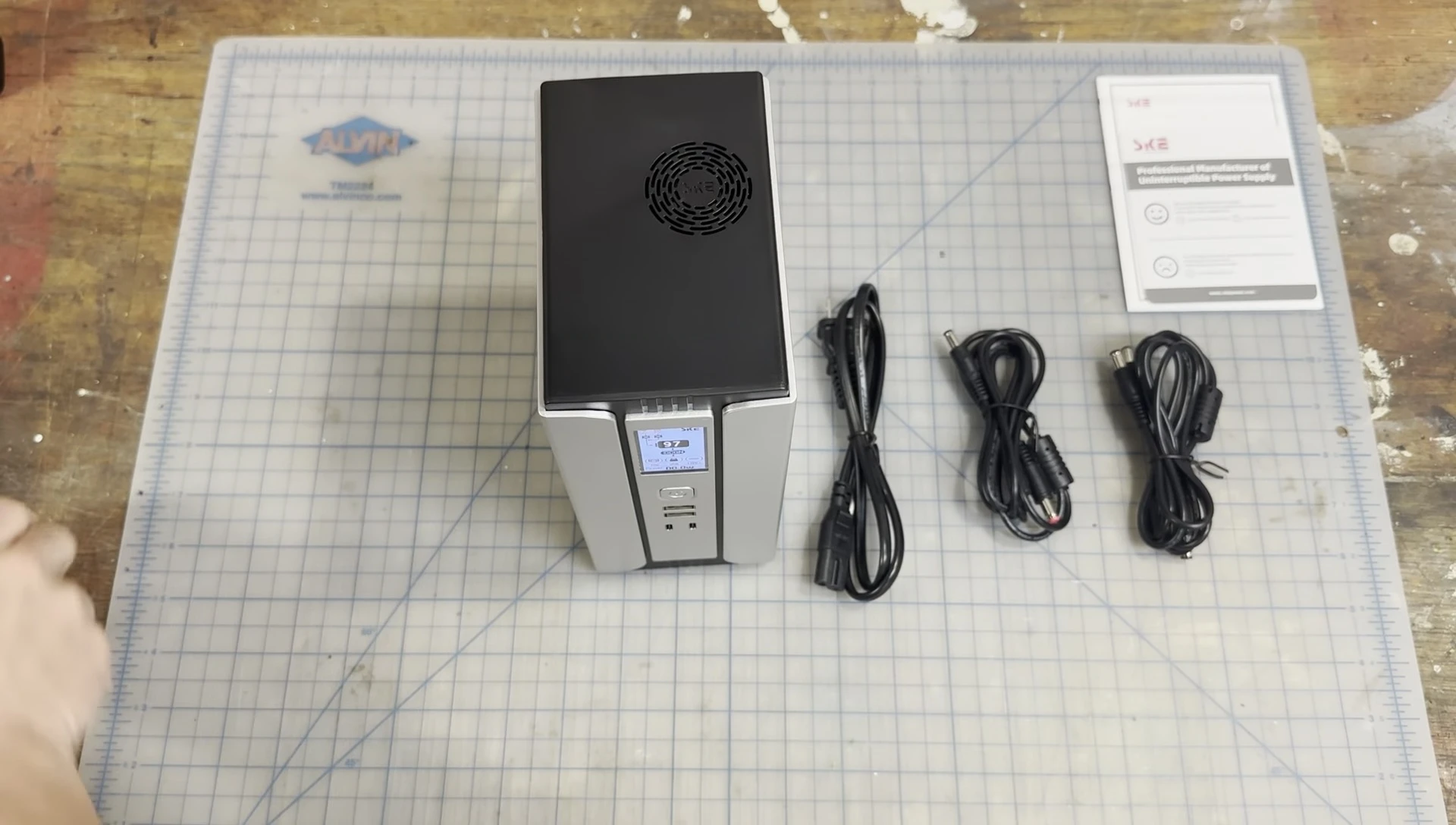 Devices plugged into the UPS