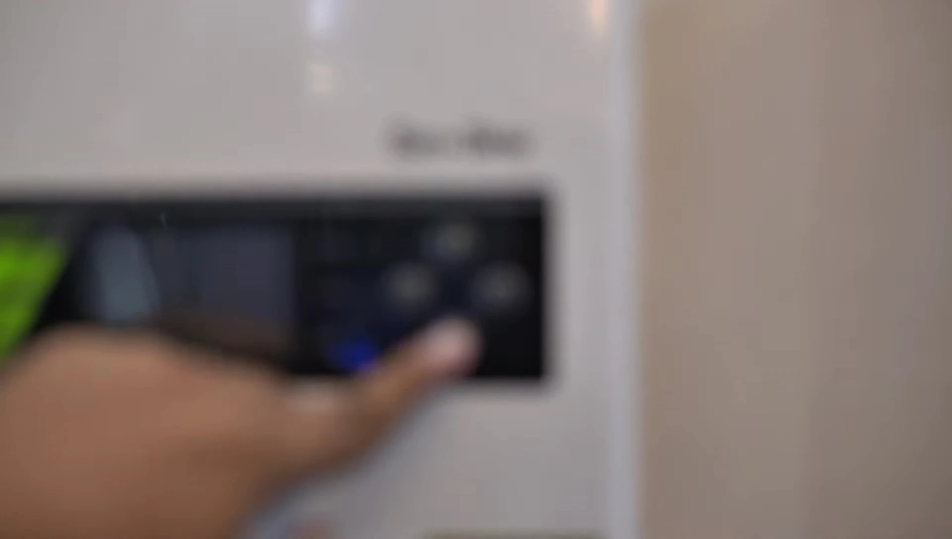 Touch screen interface of Himmel inverter