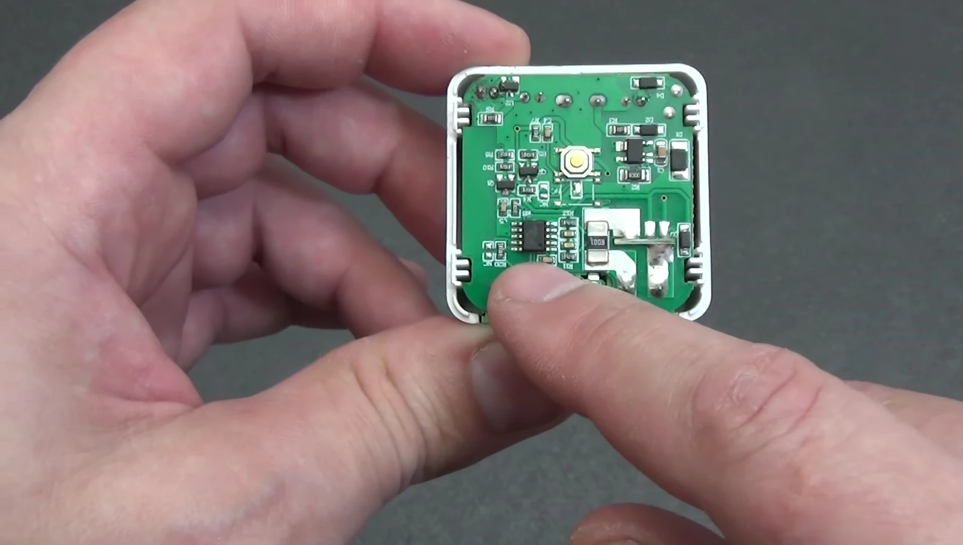 Close-up of the BL0932 microcircuit