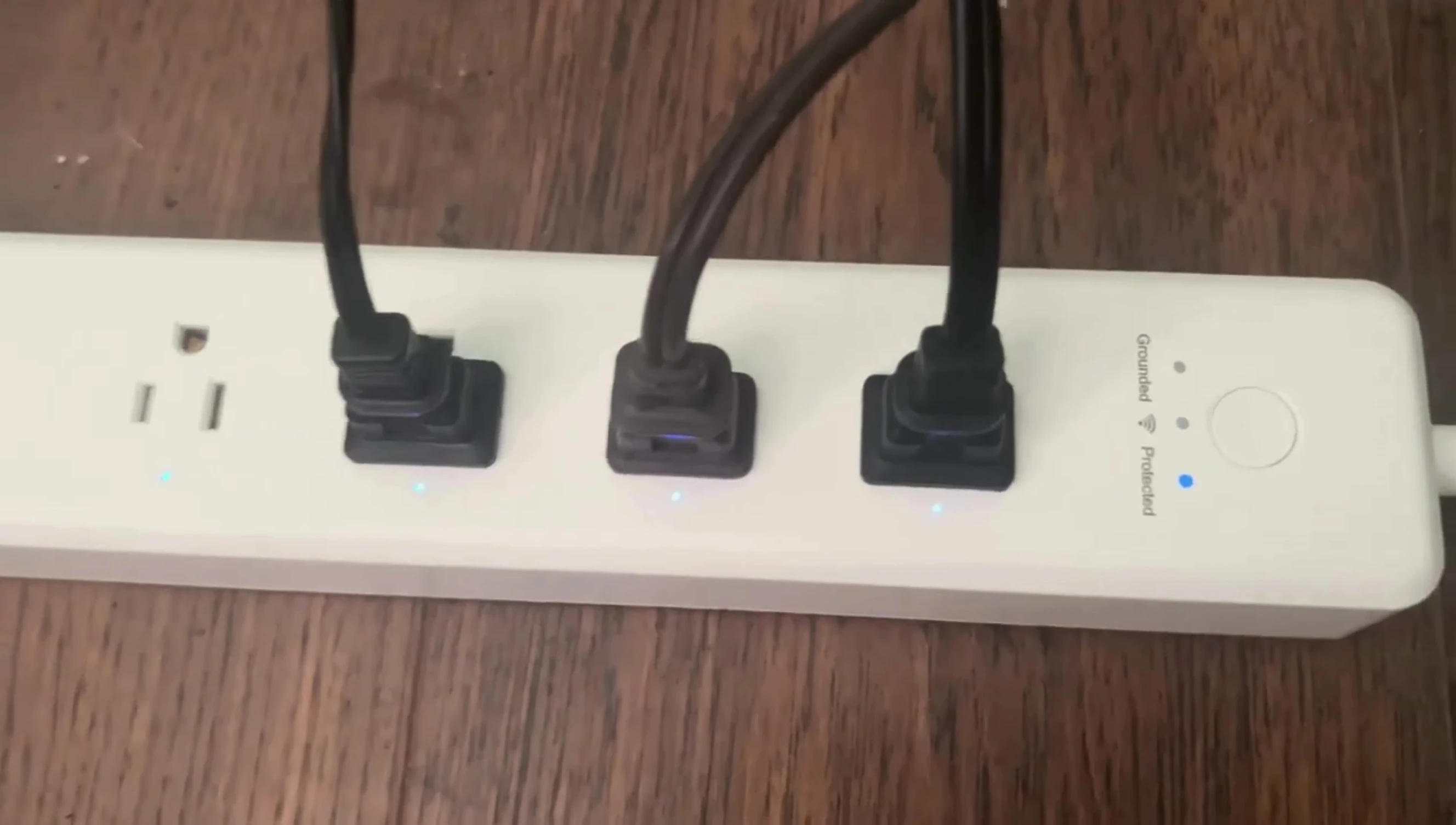 The power strip in use
