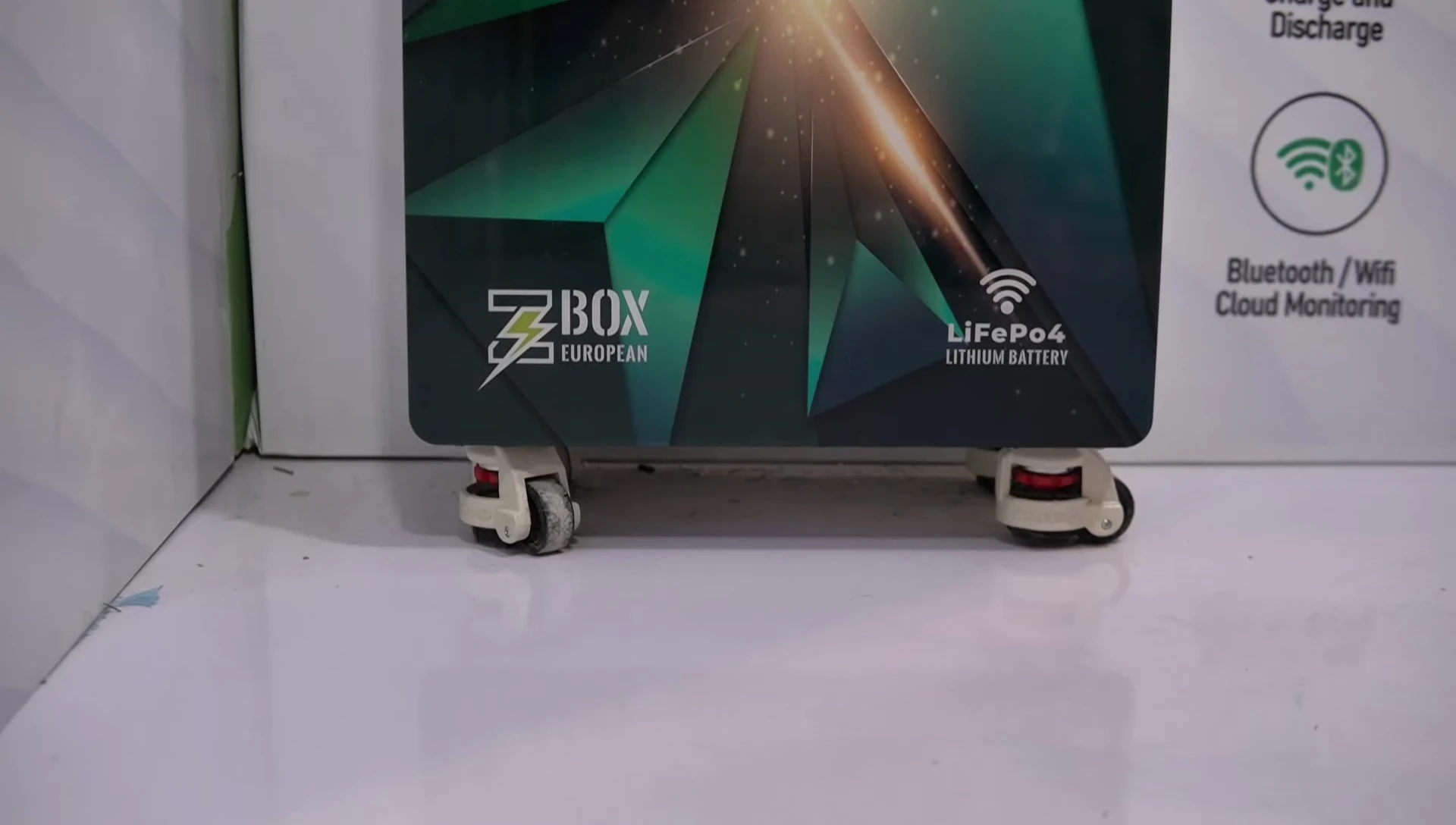 Close-up of Zani's batteries