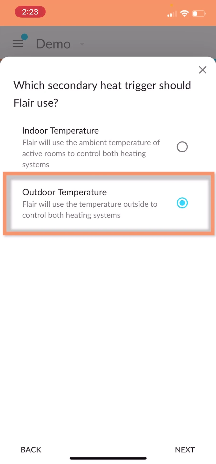 Screenshot highlighting the selection of outdoor temperature as the trigger for stage switching.