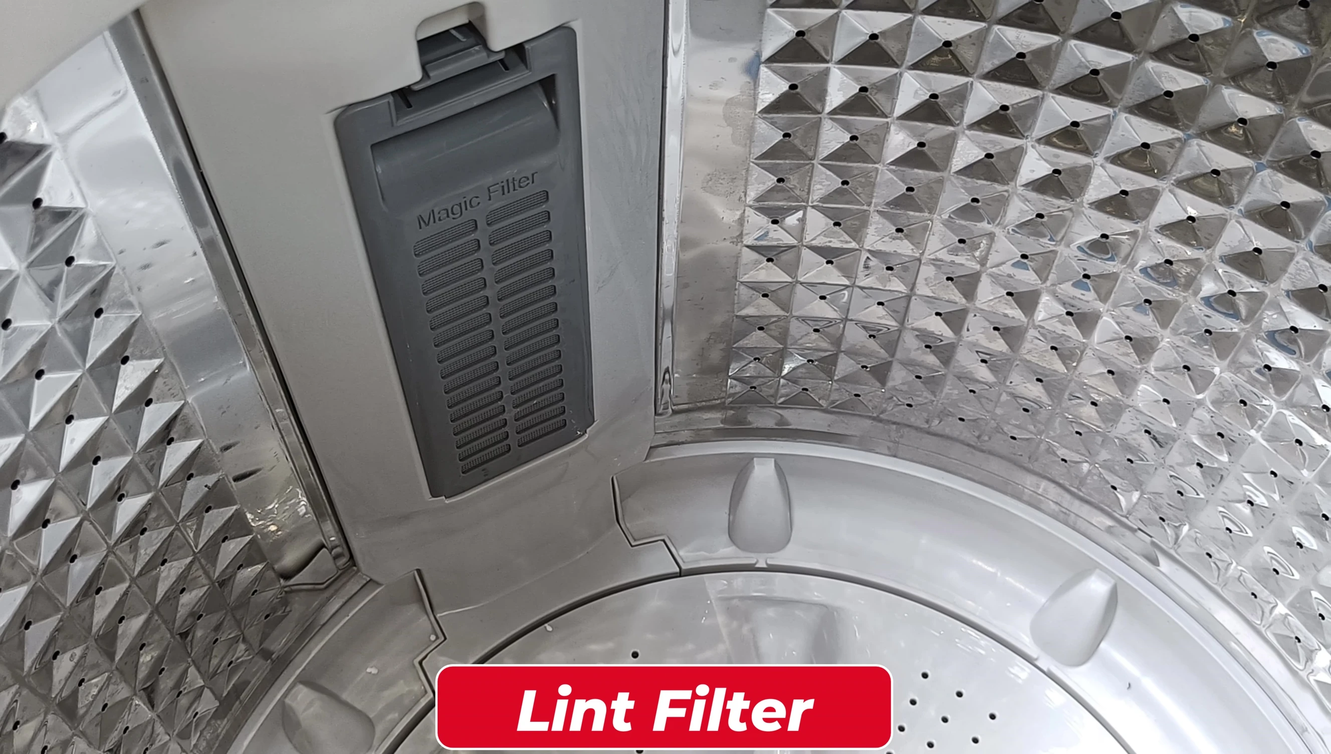 Image highlighting the lint filter of a washing machine