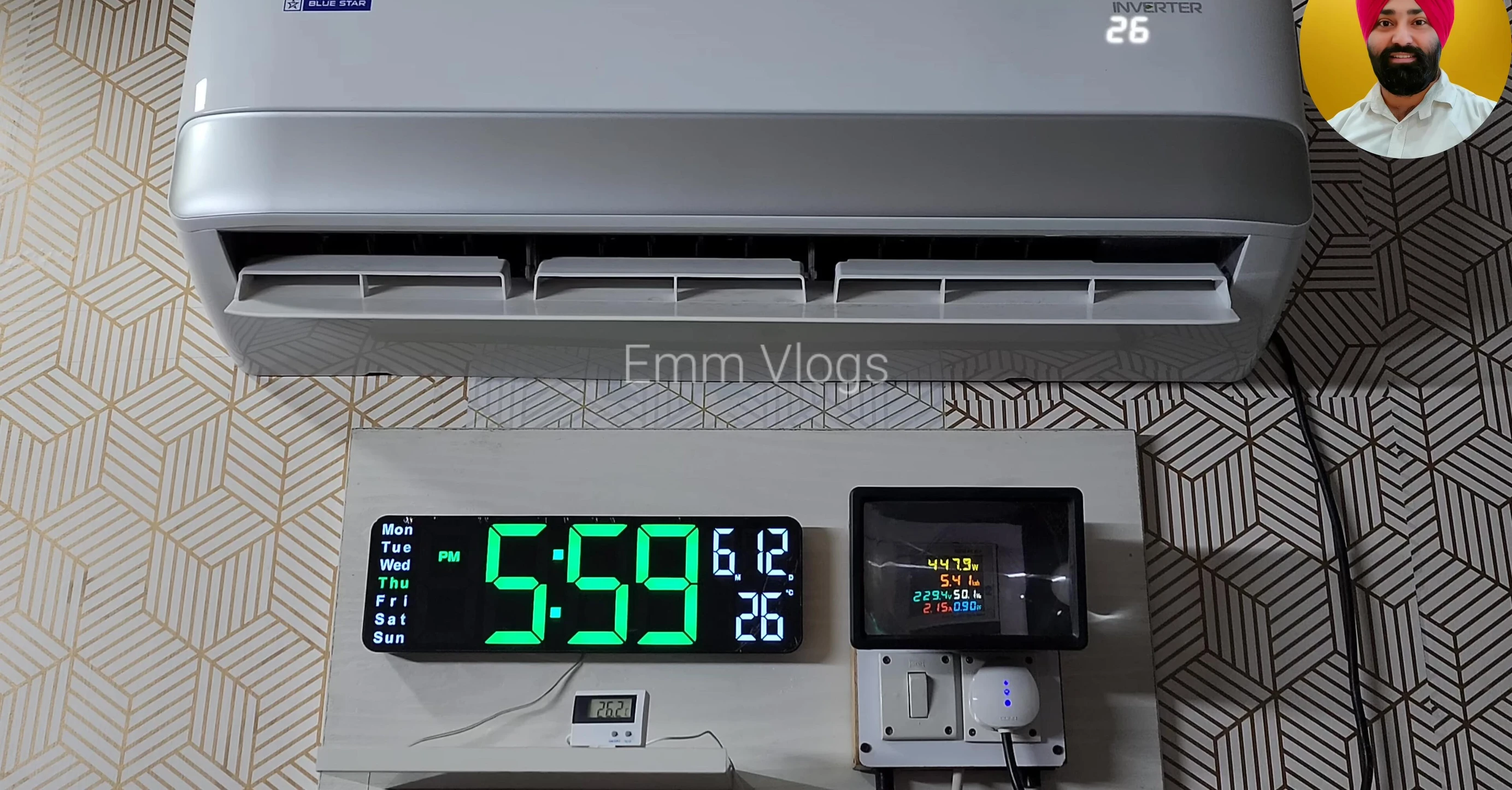 Outside temperature at 8 hours.