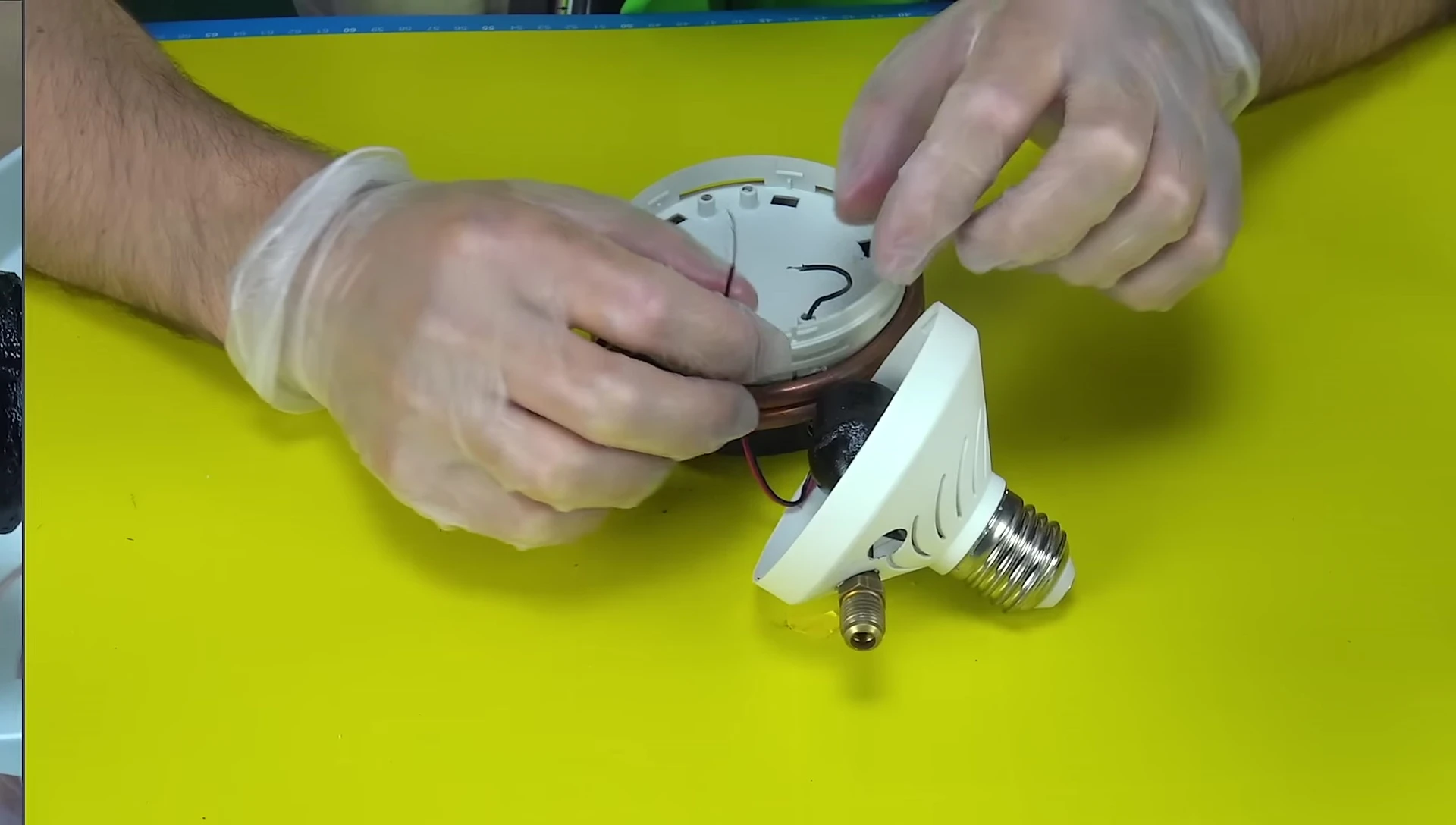 Connecting the compressor and fan