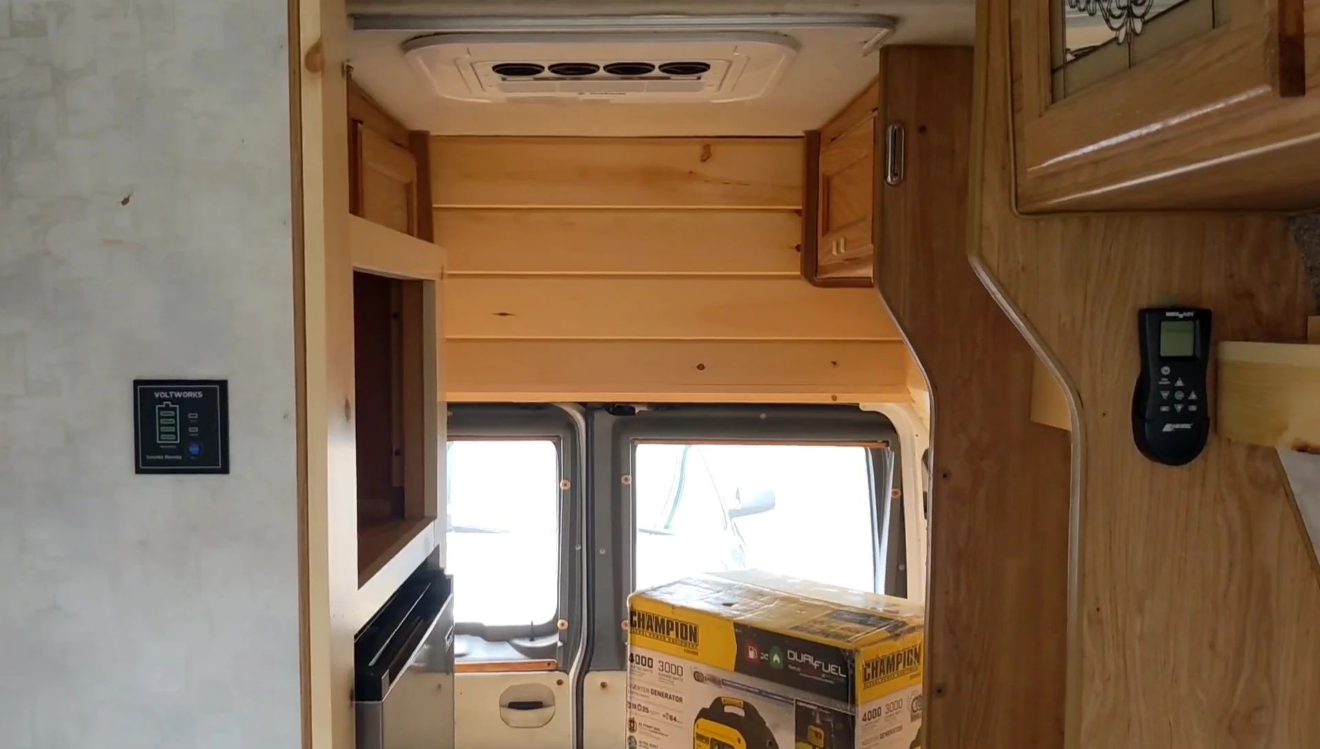 Indoor unit of the air conditioner