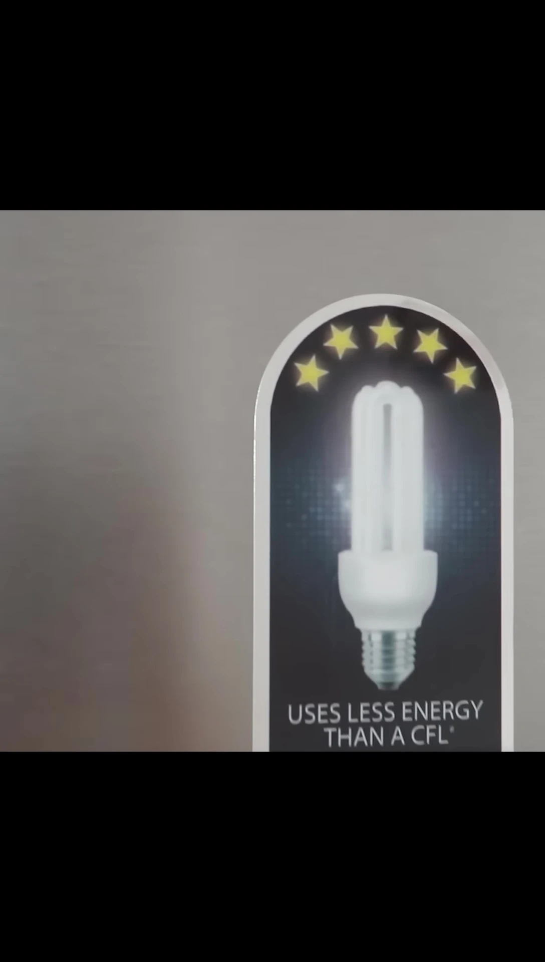 A shot showing the 5-star energy rating label.
